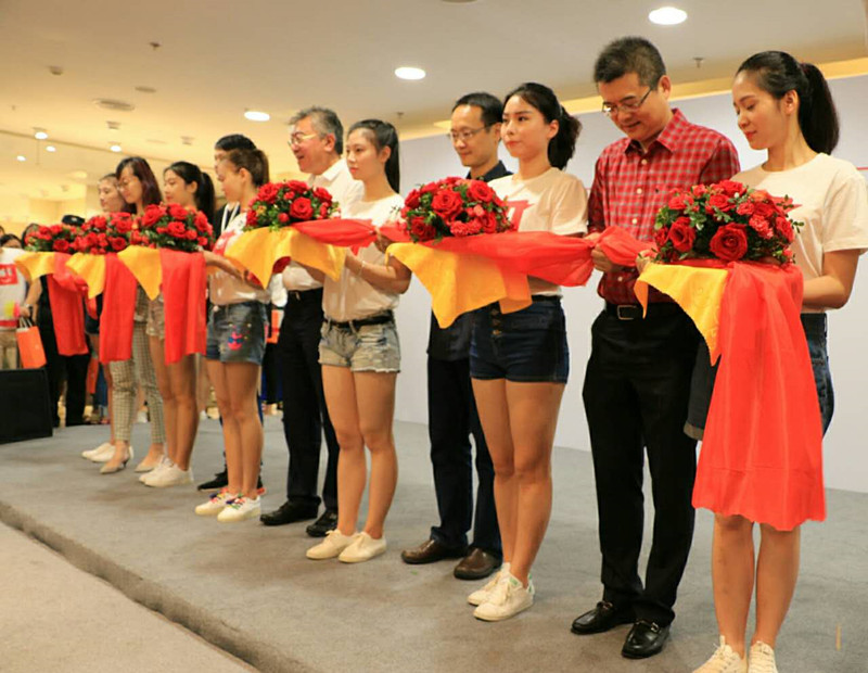 首页| 耀彩网官方网站入口