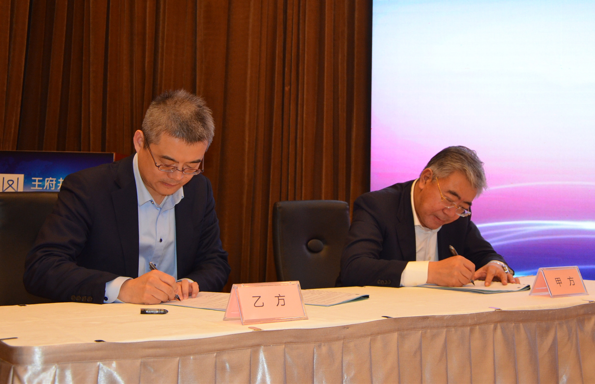 首页| 耀彩网官方网站入口